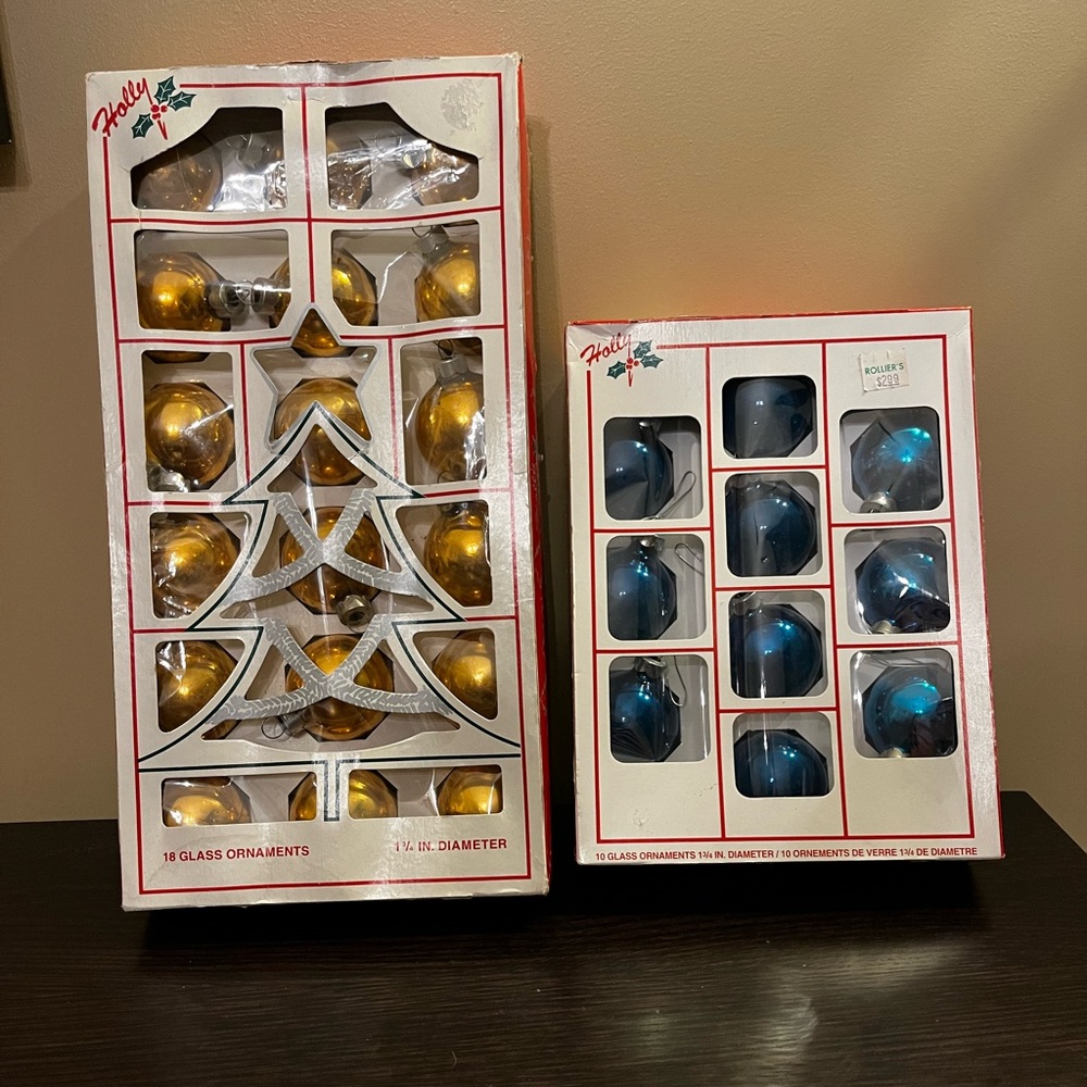 28 Blue & Gold Vintage Christmas Holly Brand Glass Ornaments Made In America - Picture 5 of 6